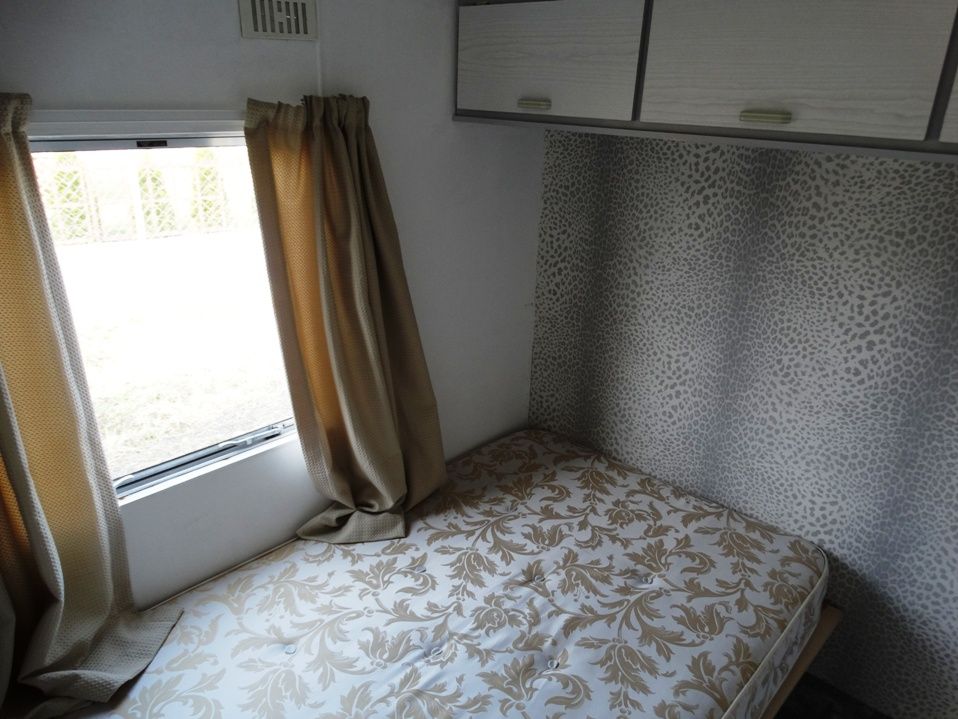 Sypialnia w domku mobilnym z oferty firmy Mobline Domki NS 
