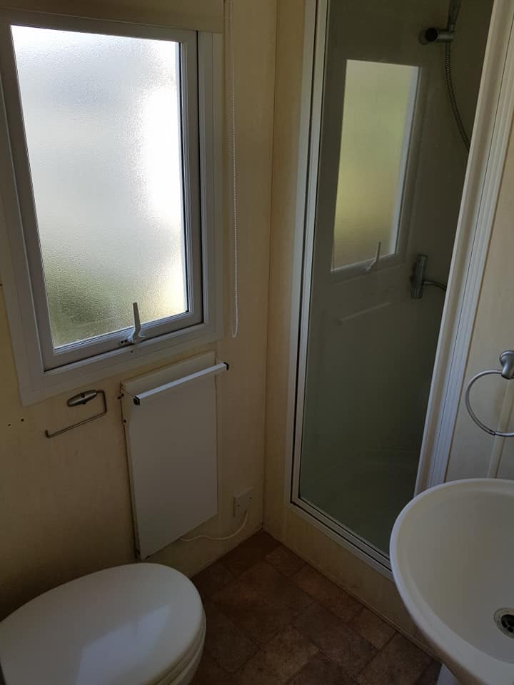 Toaleta w domku algielskim firmy Mobline Domki NS