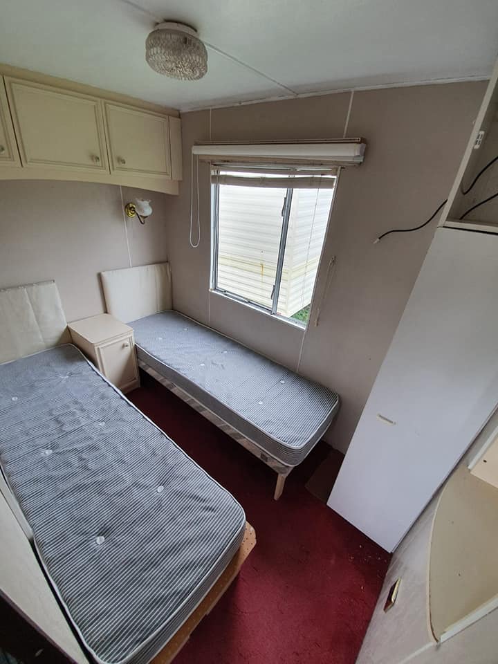 Druga sypialnia w domku angielskim z oferty firmy Mobline Domki NS 
